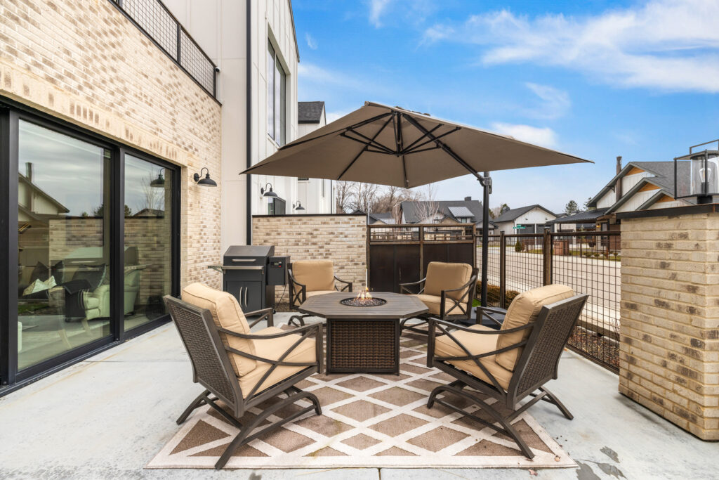 homes for sale in Eagle, Idaho
Stillwater community Eagle
Boise River homes
luxury homes in Eagle, Idaho
modern townhomes Eagle ID